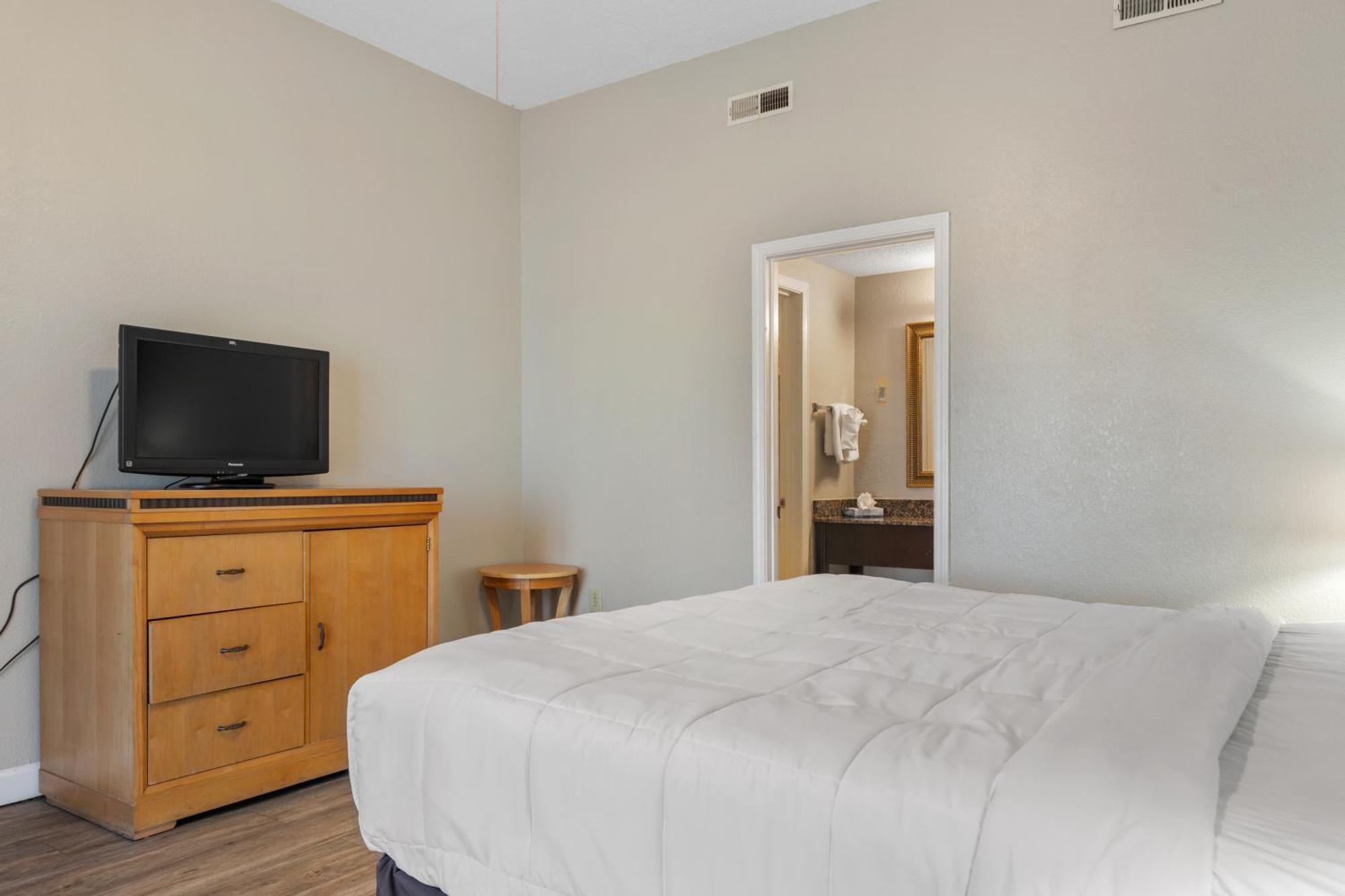 Ocean Crest Inn And Suites 미를 비치 객실 사진