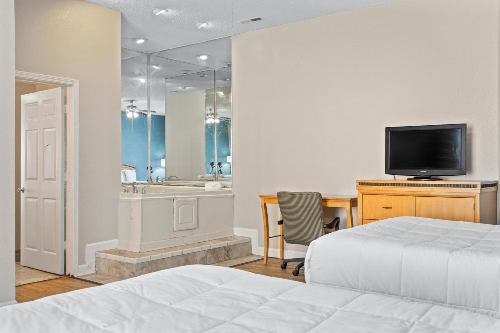 Ocean Crest Inn And Suites 미를 비치 객실 사진