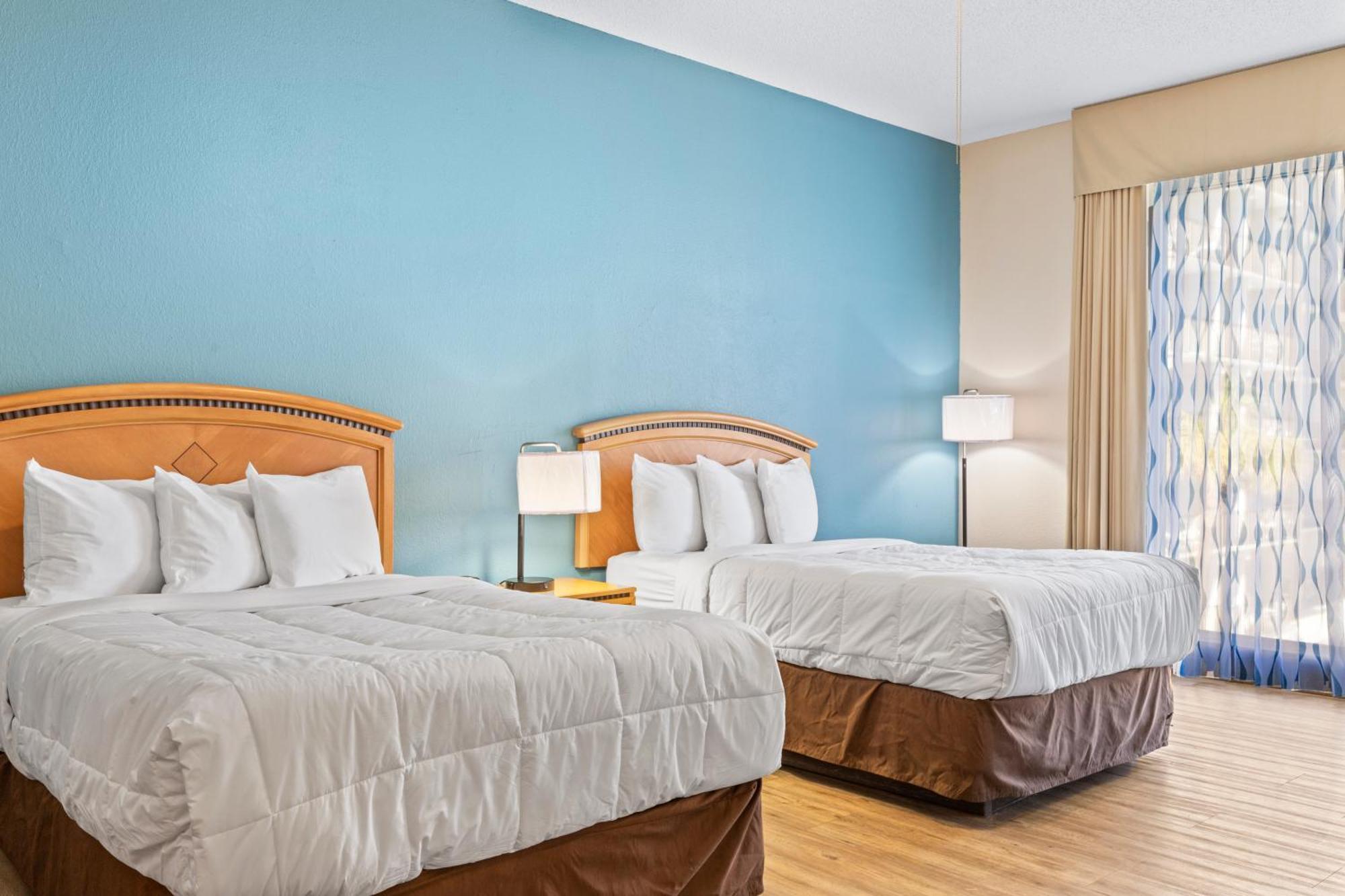Ocean Crest Inn And Suites 미를 비치 객실 사진