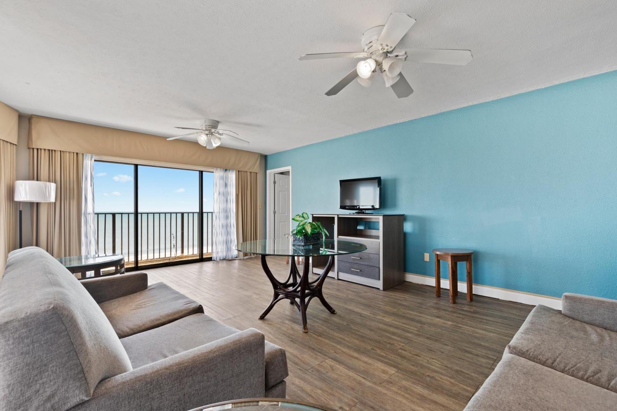 Ocean Crest Inn And Suites 미를 비치 객실 사진