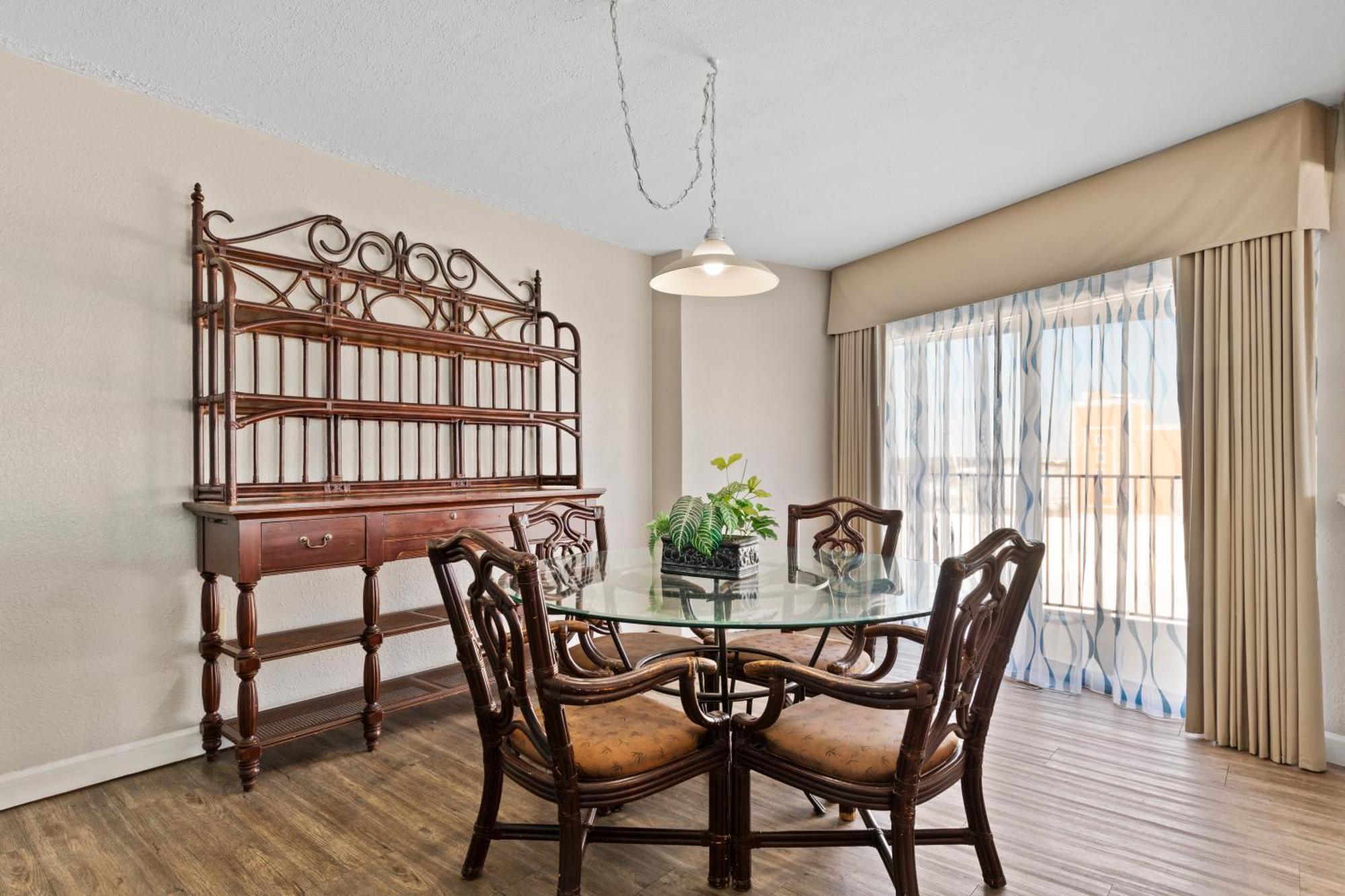 Ocean Crest Inn And Suites 미를 비치 객실 사진