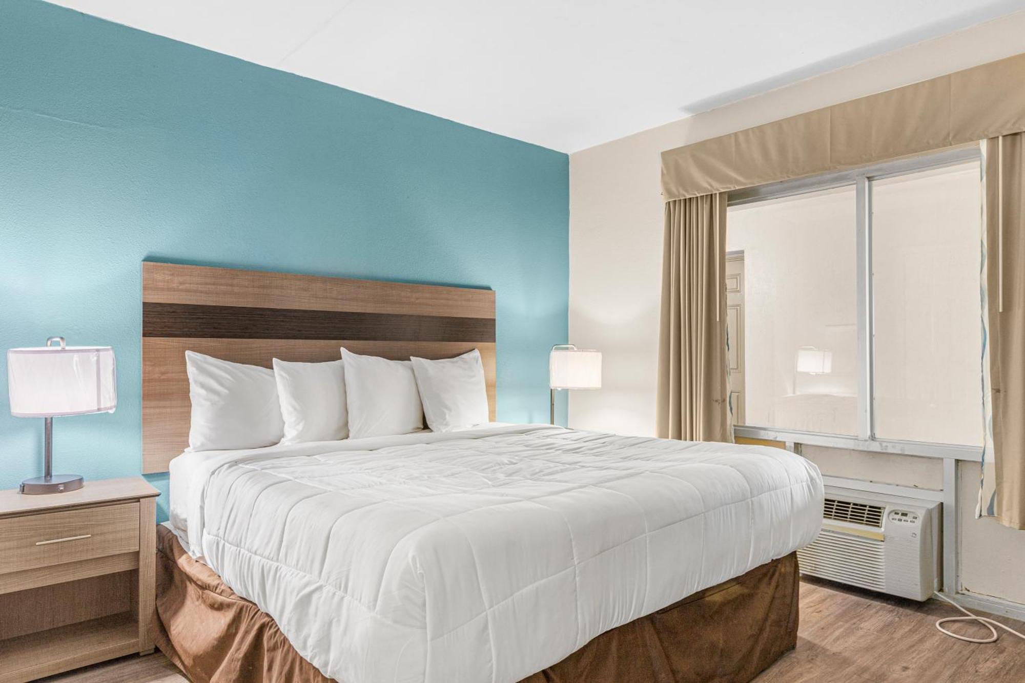 Ocean Crest Inn And Suites 미를 비치 객실 사진